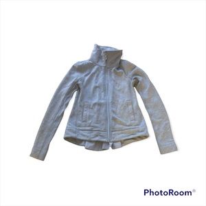 EUC grey Lululemon sweatshirt/fleece size 6